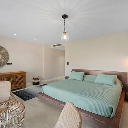 Villa Isolated, Luxurious Stay, Olivinn Yali Mansion Bodrum