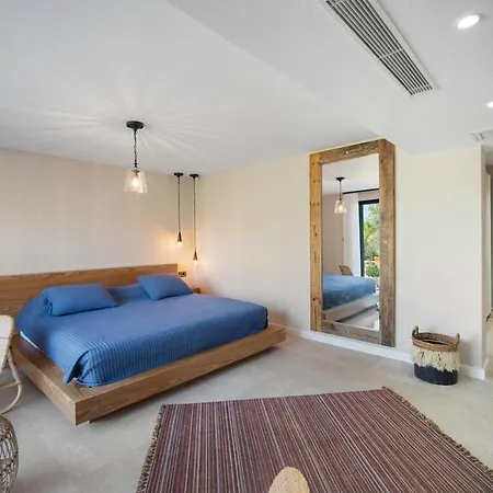 Vila Isolated, Luxurious Stay, Olivinn Yali Mansion Bodrum