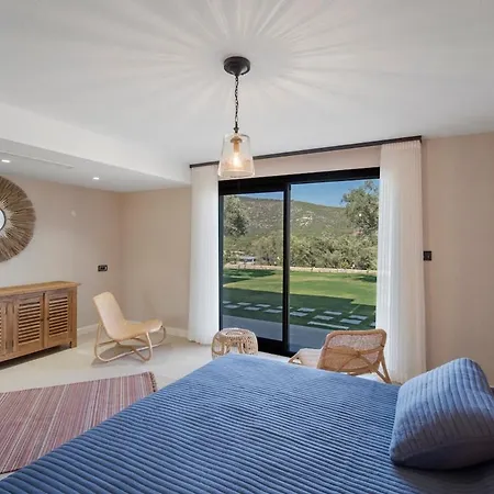 Villa Isolated, Luxurious Stay, Olivinn Yali Mansion